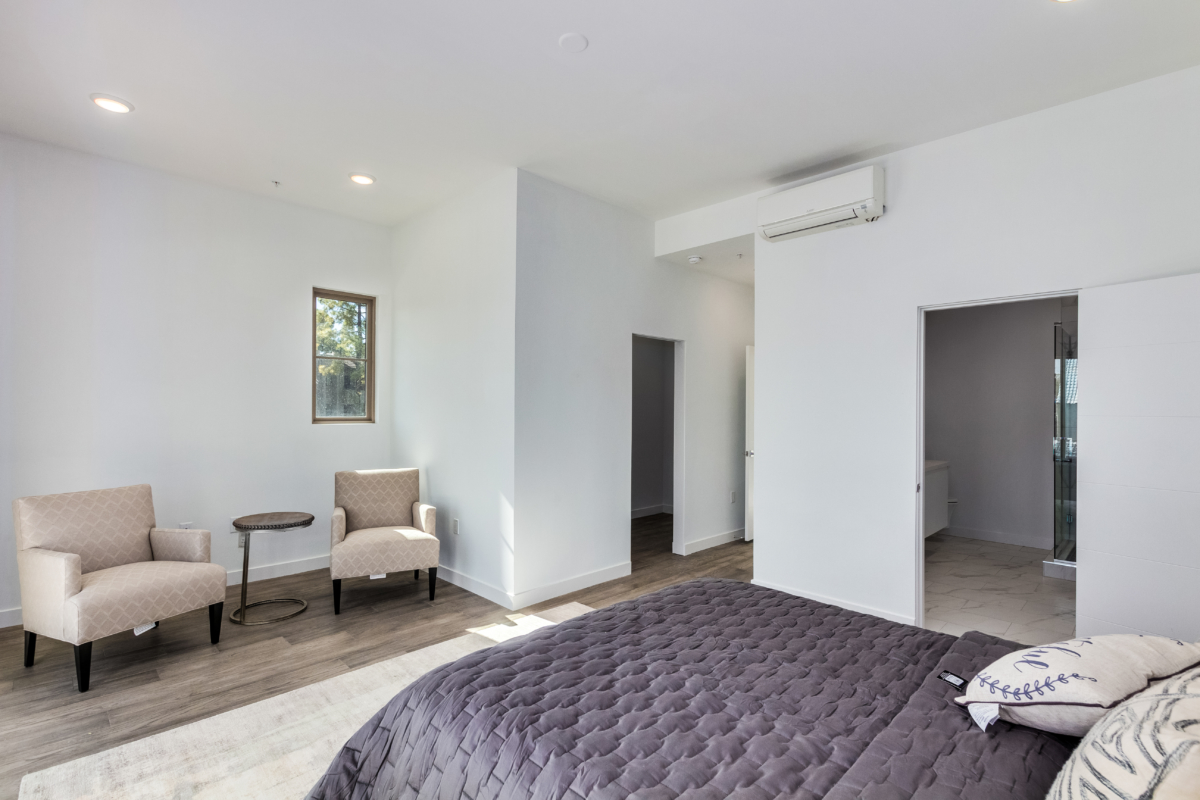 Seneca Luxury Condos