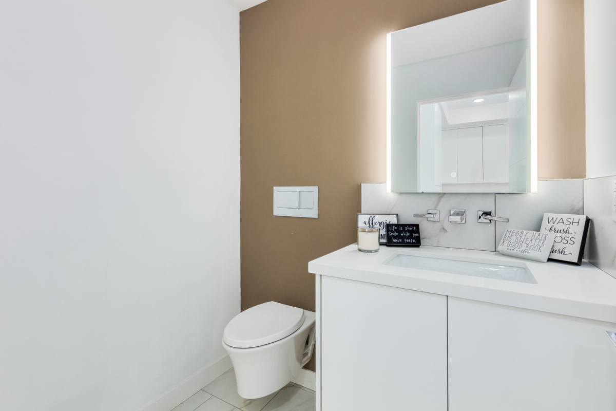 Seneca Luxury Condos