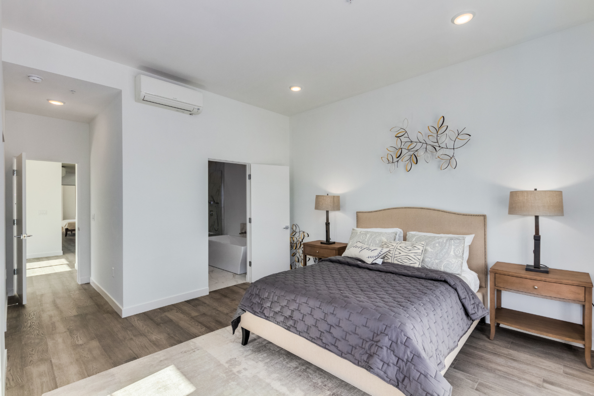 Seneca Luxury Condos