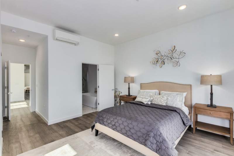 Seneca Luxury Condos